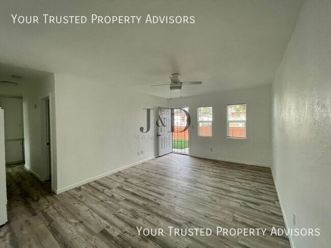 3921 Myrtle Ave San Diego, CA 92105 photo 2