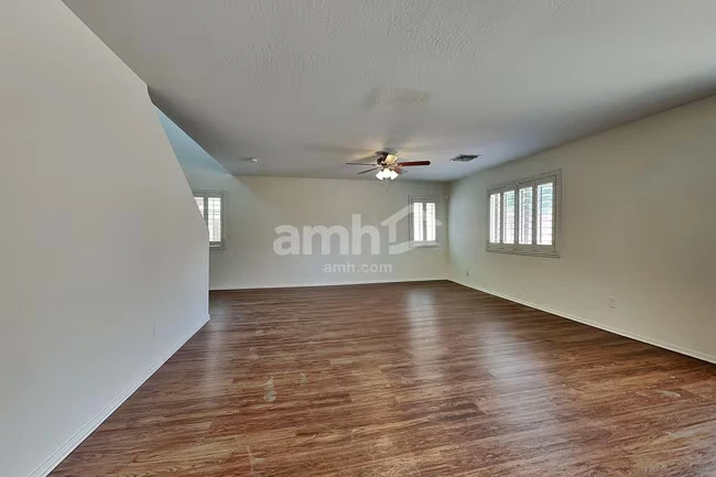 7923 W Payson Rd Phoenix, AZ 85043 photo 5