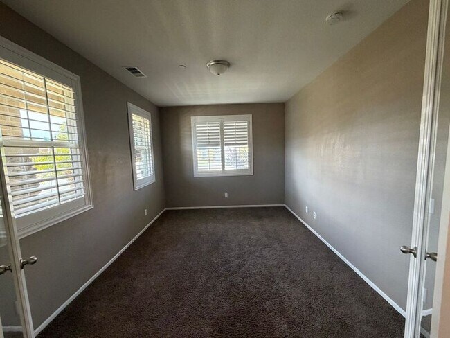 27238 Avon Ln Temecula, CA 92591 photo 4