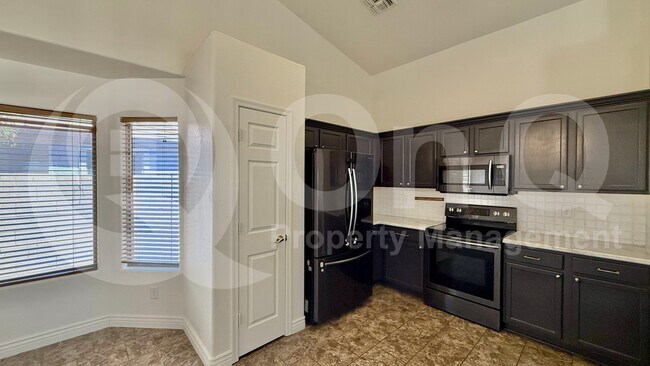 3242 E Bonanza Rd Gilbert, AZ 85297 photo 4