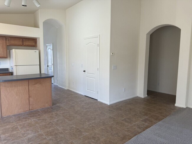42479 Chambers Dr Maricopa, AZ 85138 photo 3