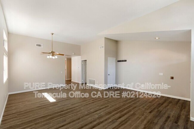 25141 Calle Viejo Murrieta, CA 92563 photo 4
