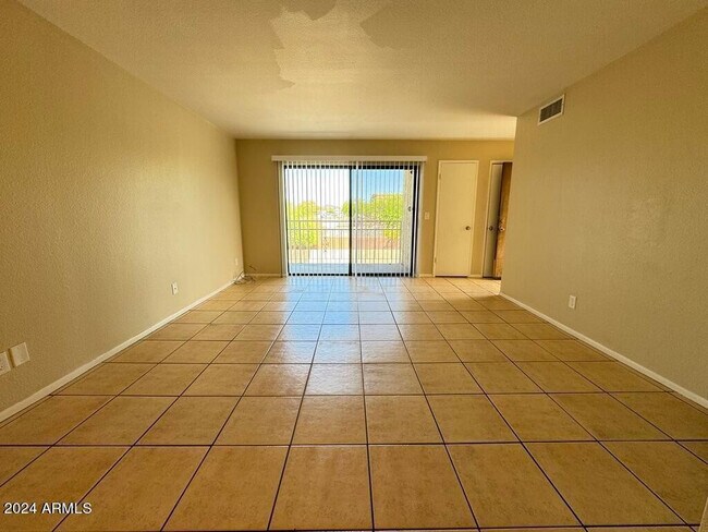 16635 N Cave Creek Rd Phoenix, AZ 85032 photo 4
