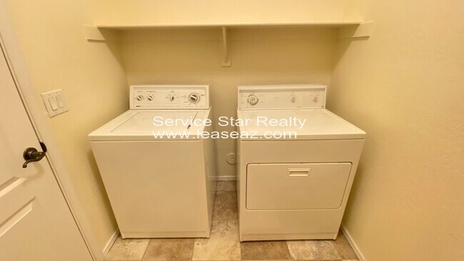 2365 W Sleepy Ranch Rd Phoenix, AZ 85085 photo 4