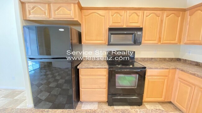 2365 W Sleepy Ranch Rd Phoenix, AZ 85085 photo 3