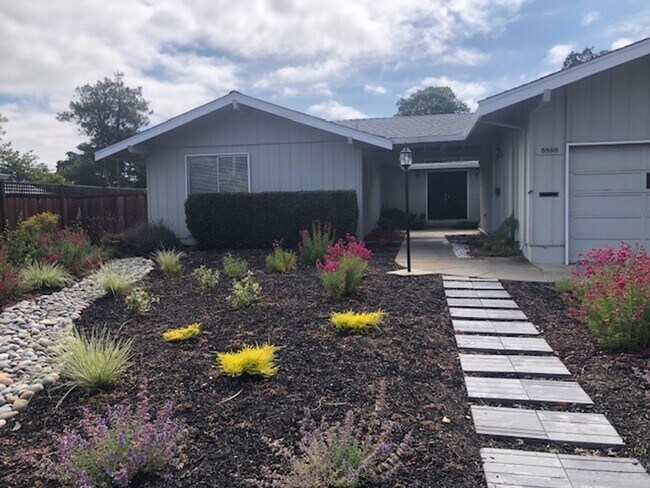 5800 San Juan Way Pleasanton, CA 94566