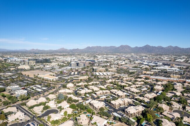 The Plaza Residences photo 4