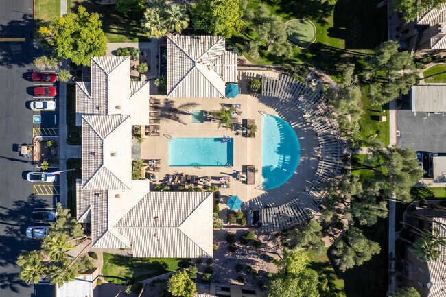 The Plaza Residences photo 3