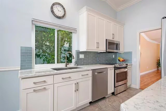 13881 Bassmore Dr San Diego, CA 92129 photo 2