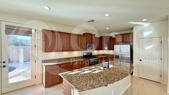 7761 W Adam Ave Peoria, AZ 85382 photo 5