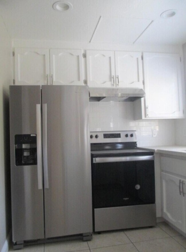 850 Bellomy St Santa Clara, CA 95050 photo 3