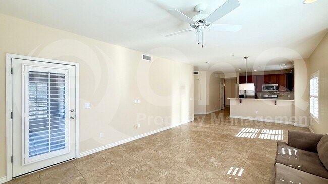 5350 E Deer Valley Dr Phoenix, AZ 85054 photo 4