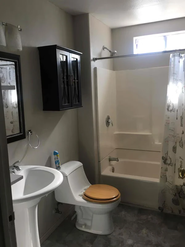 5202 Soledad Mountain Rd San Diego, CA 92109 photo 2
