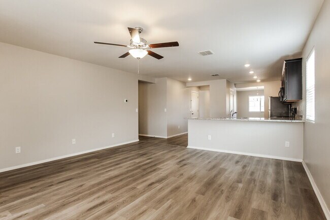 25371 W Long Ave Buckeye, AZ 85326 photo 5