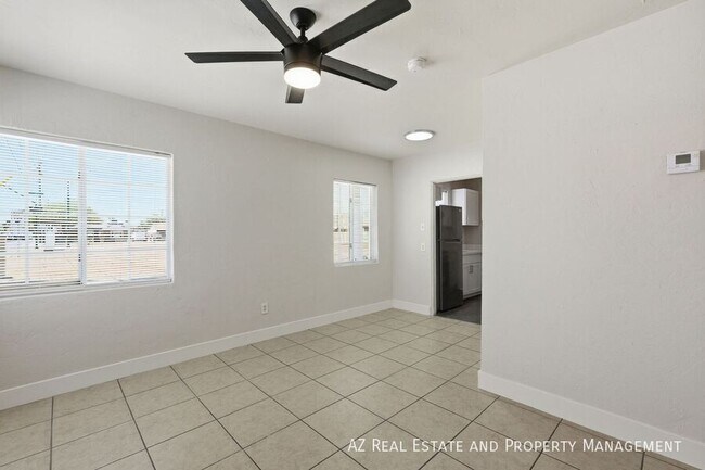 1038 N 16th St Phoenix, AZ 85006 photo 4