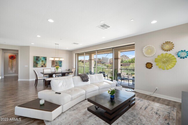 10260 E White Feather Ln Scottsdale, AZ 85262 photo 2
