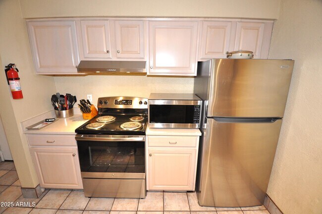3313 N 68th St Scottsdale, AZ 85251 photo 3