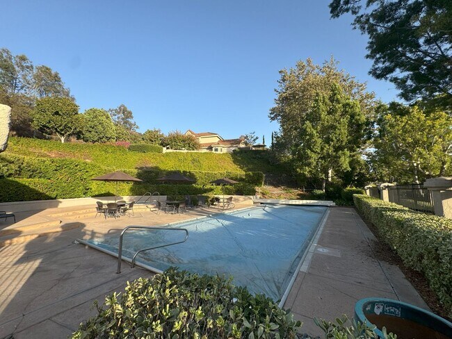 2310 Vista Valley Ln Vista, CA 92084 photo 5