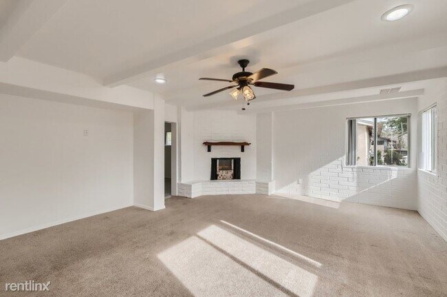 5521 N 63rd Dr Glendale, AZ 85301 photo 3