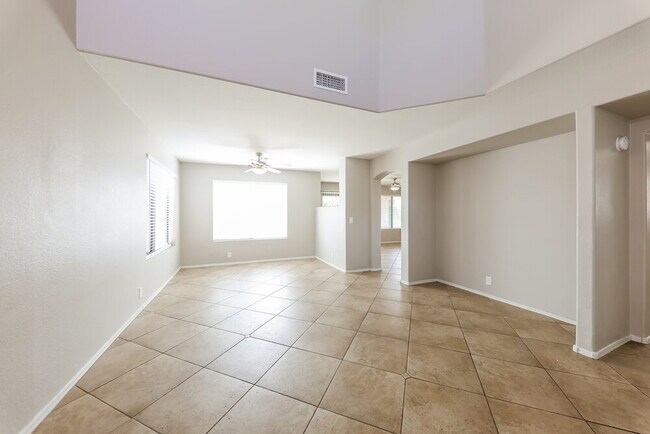 17183 N 53rd Ave Glendale, AZ 85308 photo 5