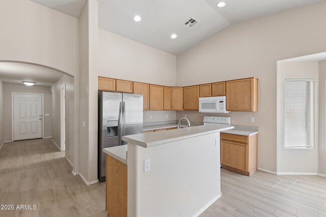 1576 E Gabrilla Dr Casa Grande, AZ 85122 photo 3