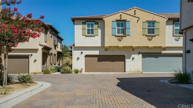 40201 Calle Real Murrieta, CA 92563