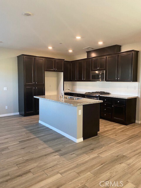 40201 Calle Real Murrieta, CA 92563 photo 4