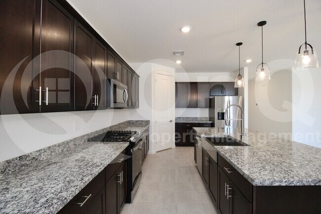 183 S 176th Dr Goodyear, AZ 85338 photo 4
