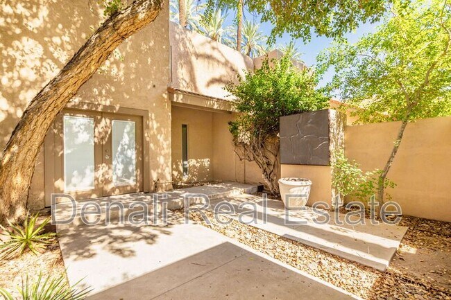 4540 N 44th St Phoenix, AZ 85018 photo 4
