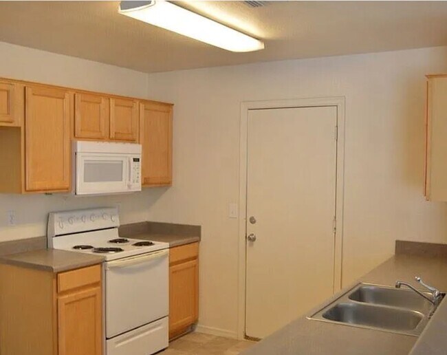 8755 E Crescent Ave Mesa, AZ 85208 photo 4