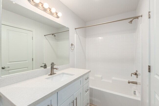 3148 N 37th St Phoenix, AZ 85018 photo 5