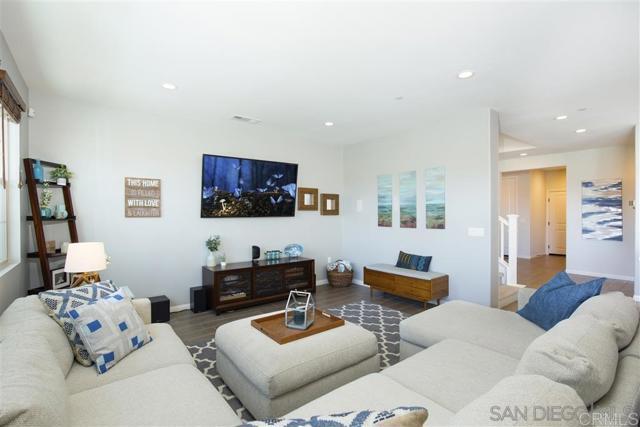 16307 Veridian Cir San Diego, CA 92127 photo 3