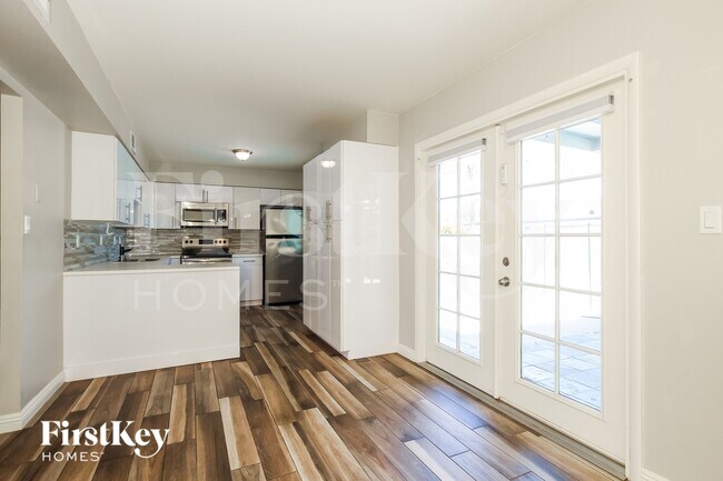1812 W Morten Ave Phoenix, AZ 85021 photo 4