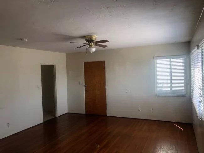 1359-1365 Reed Ave San Diego, CA 92109 photo 4