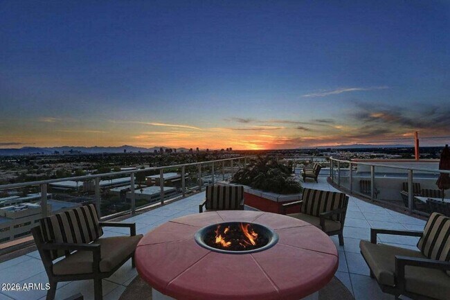 2211 E Camelback Rd Phoenix, AZ 85016