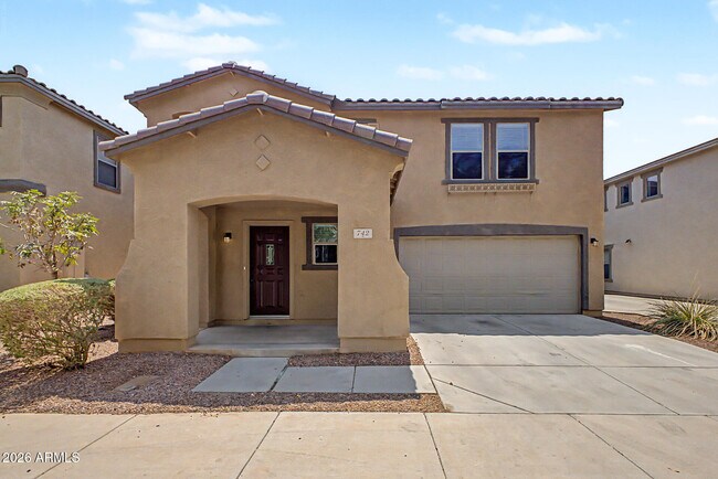 742 N 112th Dr photo 2