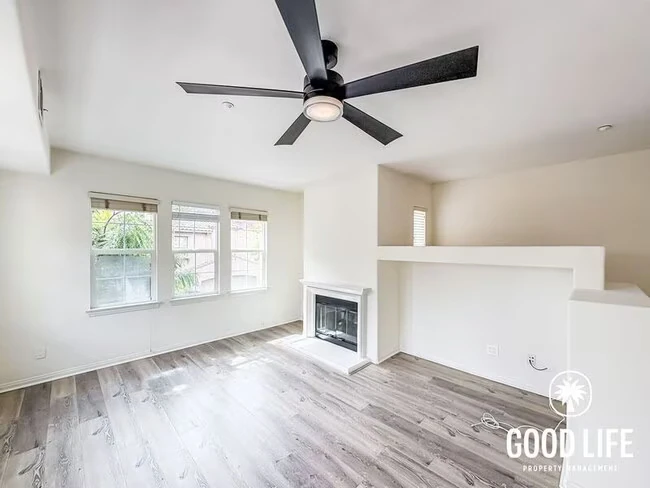 1446 Clearview Way San Marcos, CA 92078 photo 2