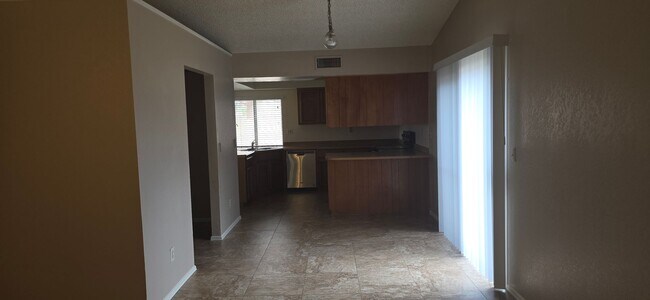 6407 W Brown St Glendale, AZ 85302 photo 5