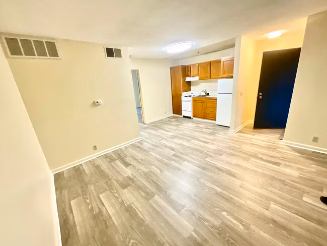 55+ Senior Living- Georgia Regency Apartments photo 2
