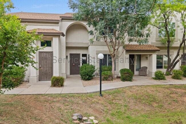 4114 E Union Hills Dr Phoenix, AZ 85050 photo 2