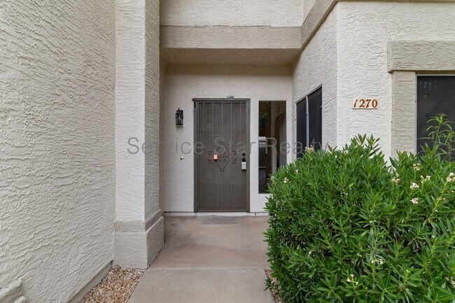 4114 E Union Hills Dr Phoenix, AZ 85050 photo 3