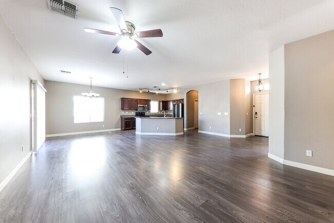 14133 W Crocus Dr Surprise, AZ 85379 photo 5