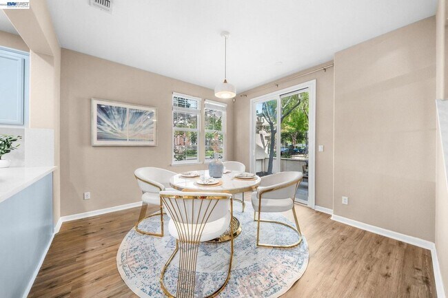 4386 Laird Cir Santa Clara, CA 95054 photo 5