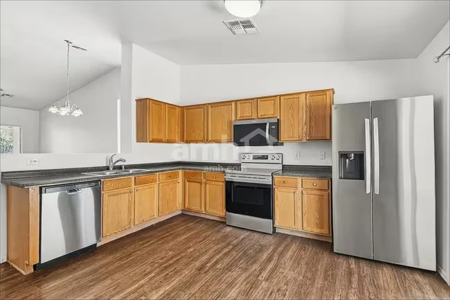 69 E Coral Bean Dr San Tan Valley, AZ 85143 photo 4