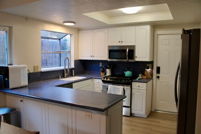 10306 Princess Joann Rd Santee, CA 92071 photo 3