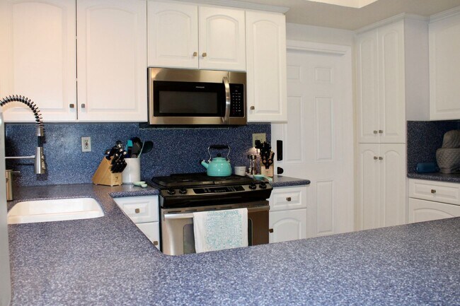 10306 Princess Joann Rd Santee, CA 92071 photo 4