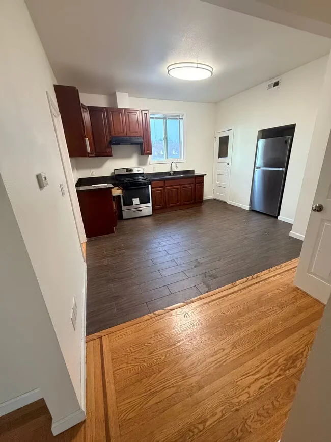 2201 Channing Way Berkeley, CA 94704 photo 3