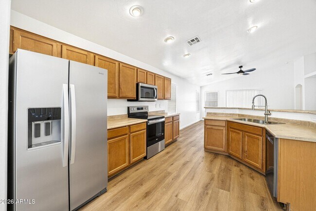 1582 E Leaf Rd San Tan Valley, AZ 85140 photo 3