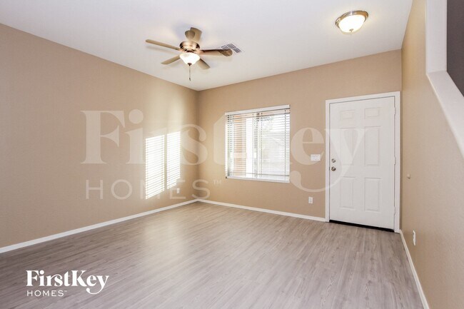 17750 W Maui Ln photo 4