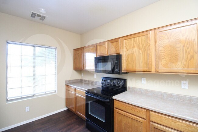 9439 W Illini St Tolleson, AZ 85353 photo 3